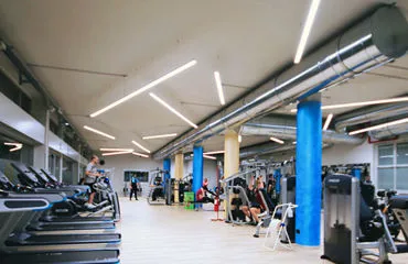 Centri sportivi al chiuso e all'aperto 